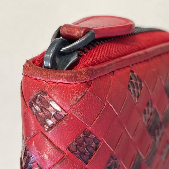 BOTTEGA VENETA Bottega Red Intrecciato Woven Nappa Leather/Snakeskin - Preowned - Picture 9 of 16